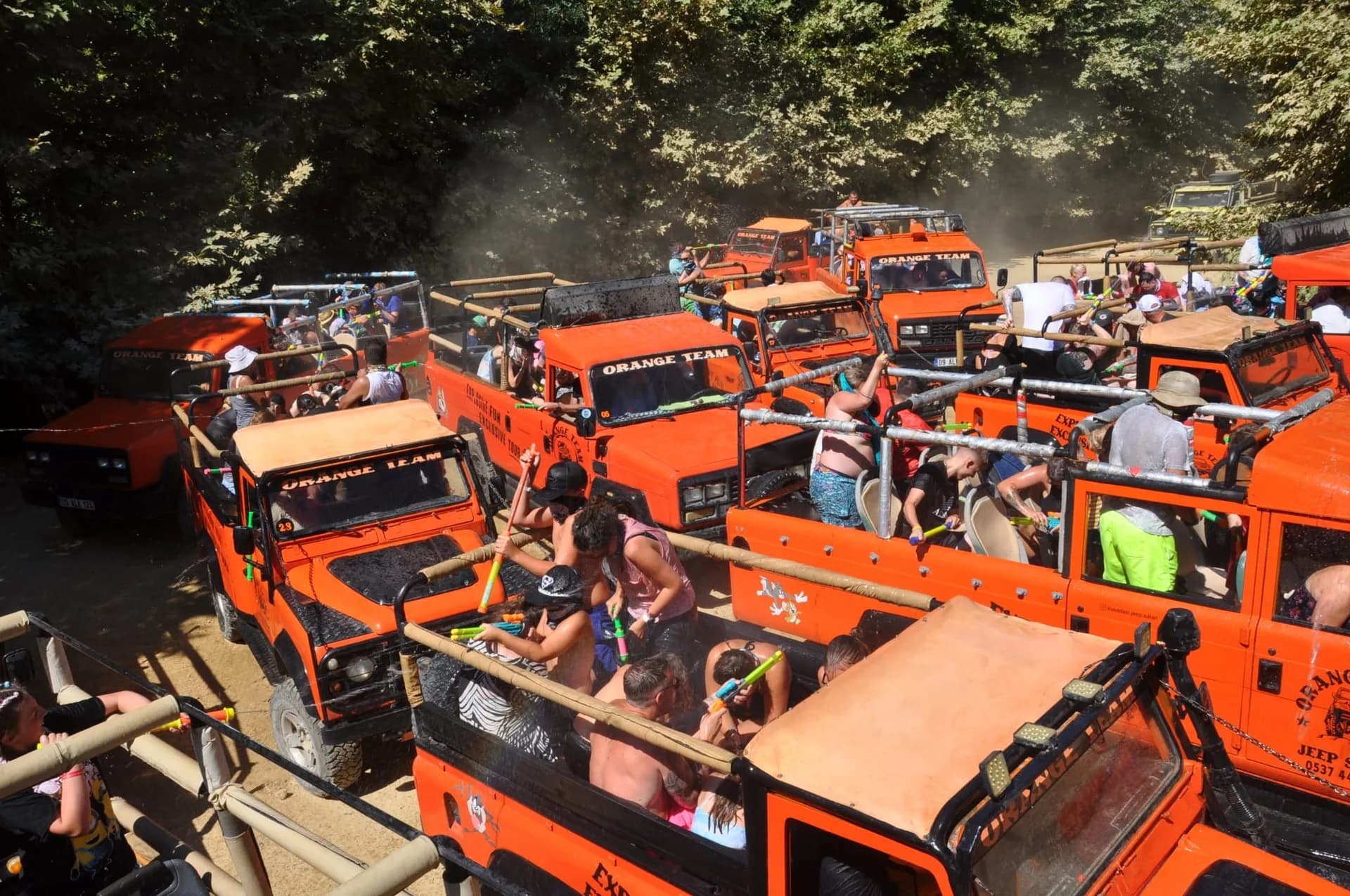 Kuşadası Jeep Safari Rehberi: Pamucak, İzmir ve Çevresinde Unutulmaz Maceralar
