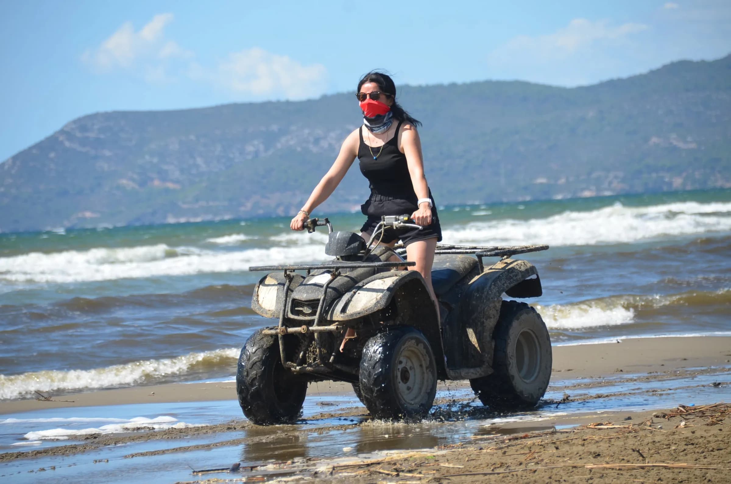 Kuşadası’s Adrenaline-Fueled Adventurers: The Thrill of a Quad Safari