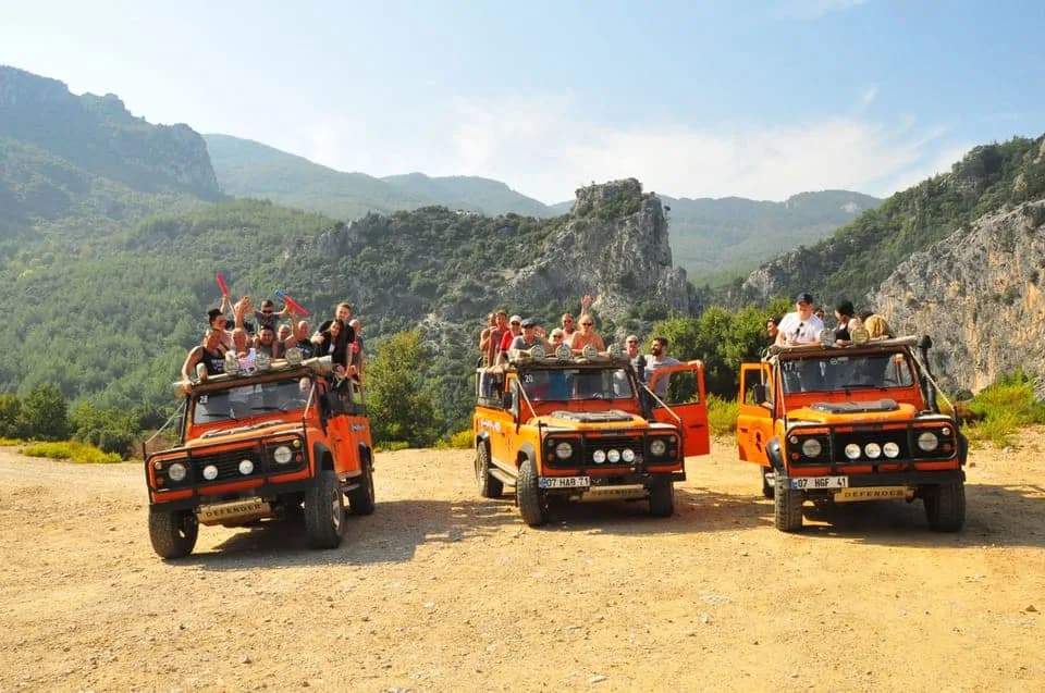 Jeep Safari Kuşadası: Ege Sahilinde Macera